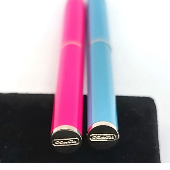 Vintage COACH Wallet Pens- Rare-No offers please. $14 for one/Set of 8 pens $85 - Picture 3 of 5